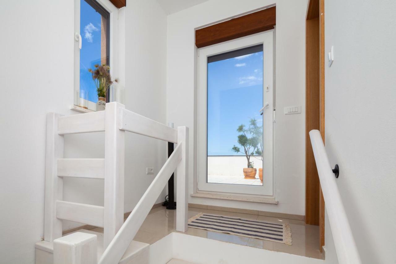 Luxury Apartment With Private Rooftop Terrace プーラ エクステリア 写真