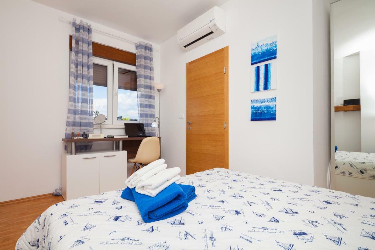 Luxury Apartment With Private Rooftop Terrace プーラ エクステリア 写真