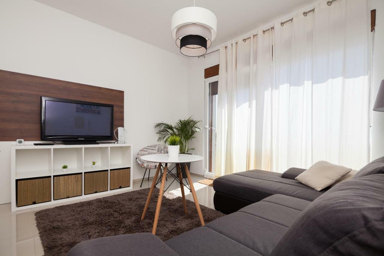 Luxury Apartment With Private Rooftop Terrace プーラ エクステリア 写真