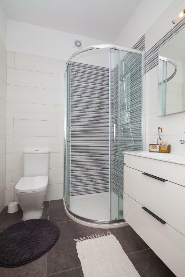 Luxury Apartment With Private Rooftop Terrace プーラ エクステリア 写真