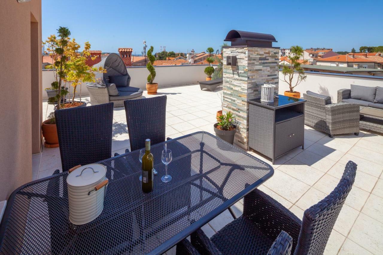 Luxury Apartment With Private Rooftop Terrace プーラ エクステリア 写真
