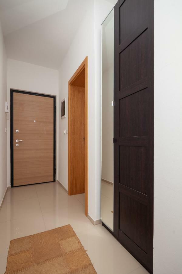 Luxury Apartment With Private Rooftop Terrace プーラ エクステリア 写真