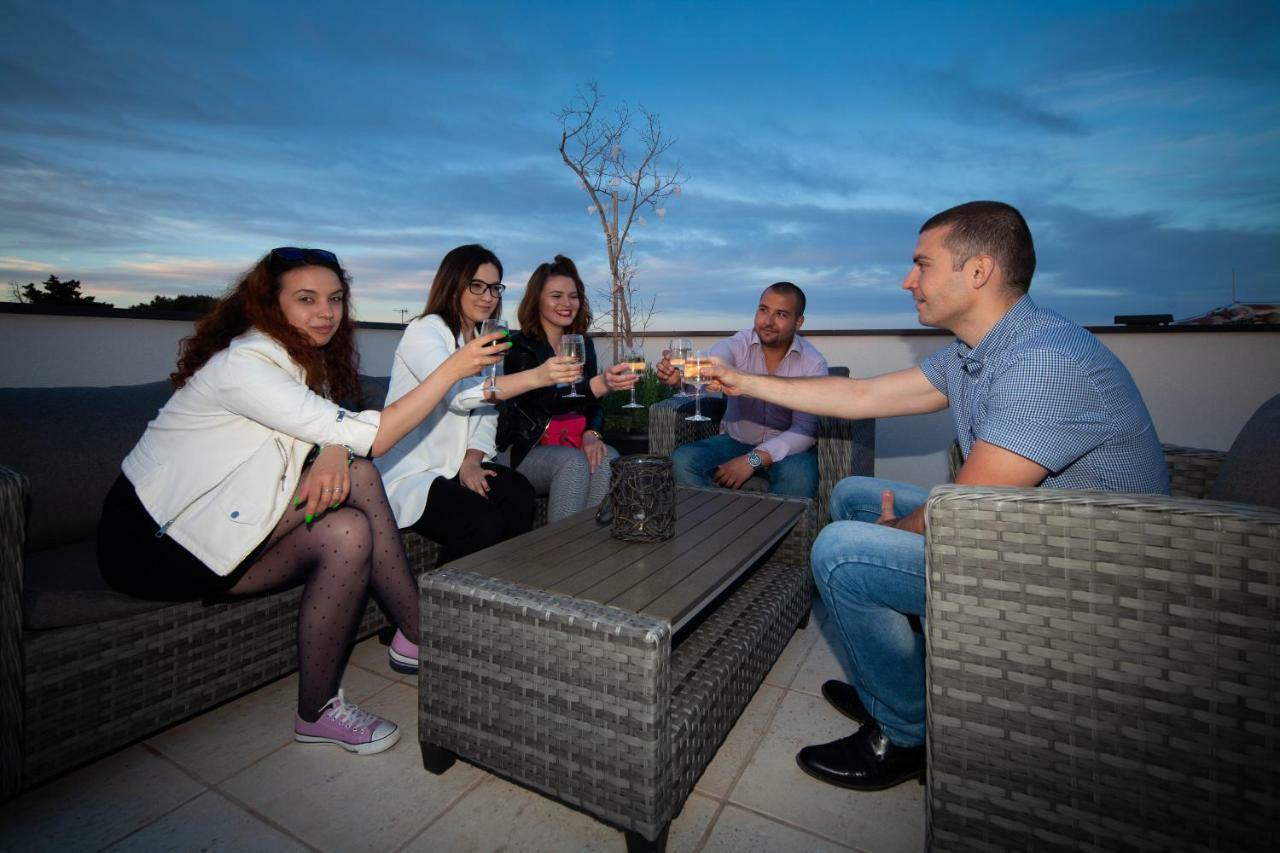 Luxury Apartment With Private Rooftop Terrace プーラ エクステリア 写真